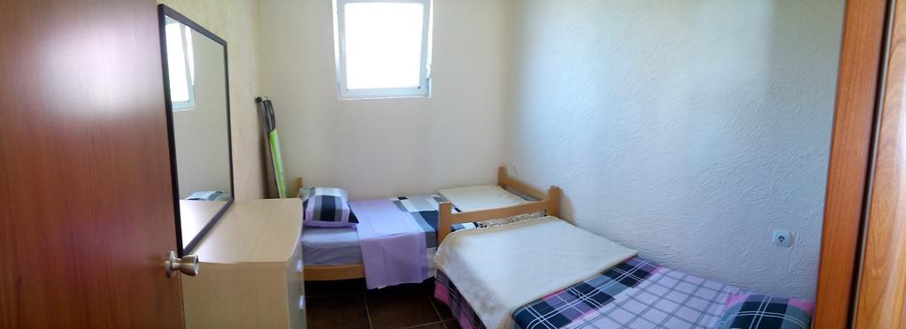 Apartments Bombona Utjeha Pokoj fotografie